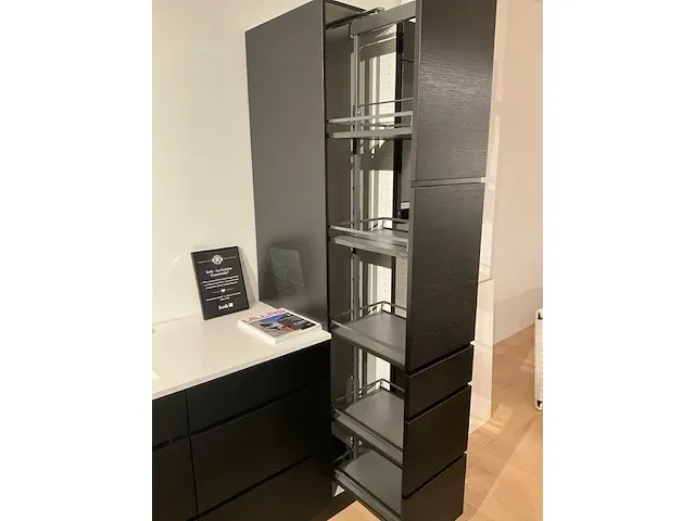 Kvik k mano sera+cima black showroom co17-0013 keukenopstelling - afbeelding 18 van  18