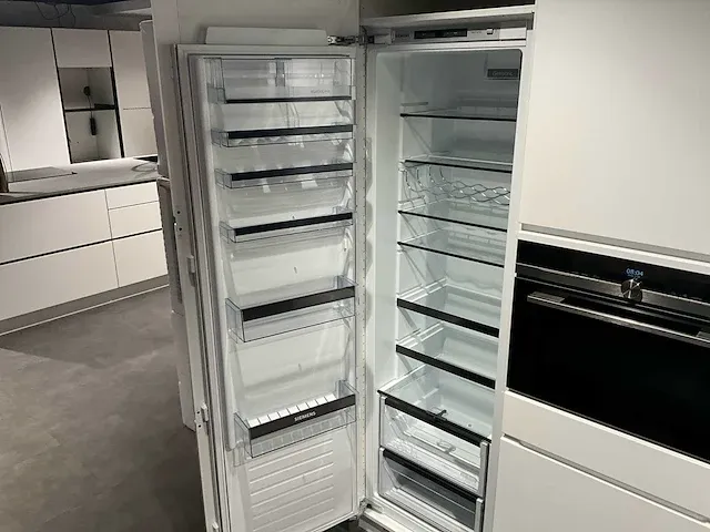 Kvik mano white showroom co17-0011 keukenopstelling - afbeelding 6 van  21