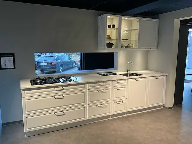 Kvik pavia white showroom co17-0012 keukenopstelling - afbeelding 1 van  13