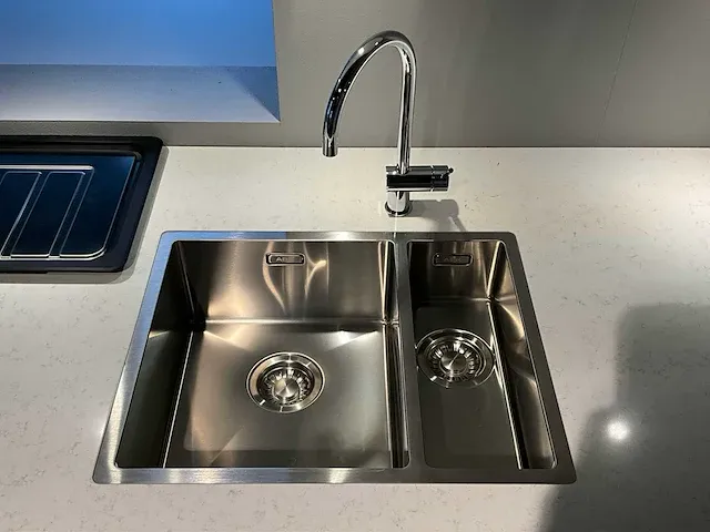 Kvik pavia white showroom co17-0012 keukenopstelling - afbeelding 9 van  13