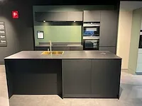 Kvik prato black showroom co17-0018 keukenopstelling