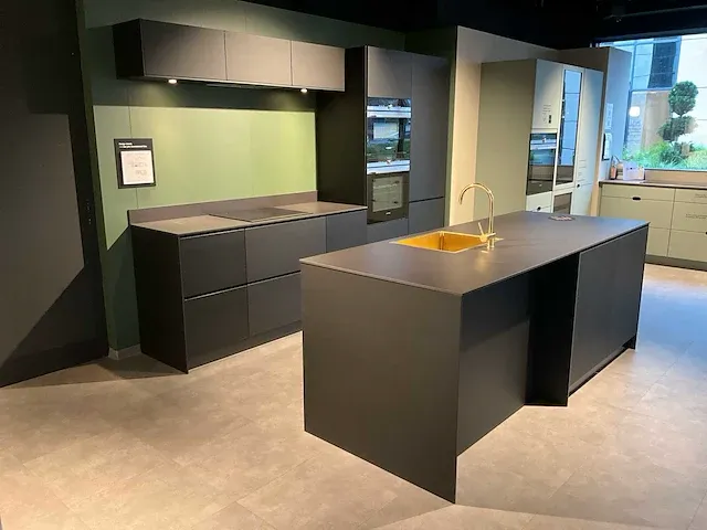 Kvik prato black showroom co17-0018 keukenopstelling - afbeelding 10 van  17
