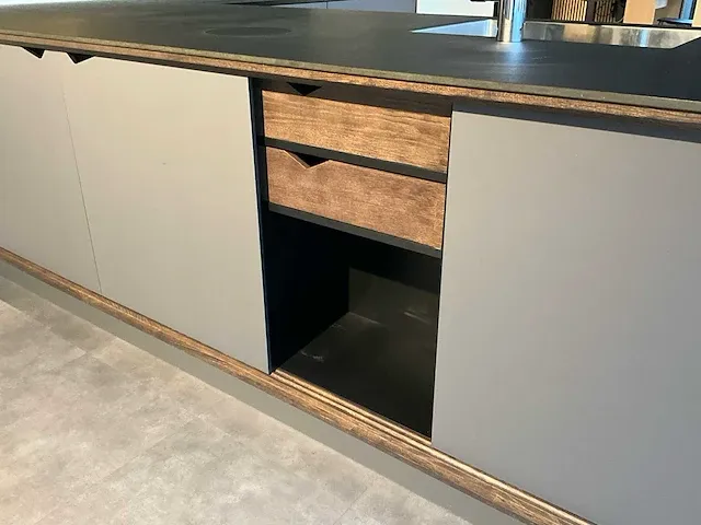 Kvik prato grey showroom co17-0008 keukenopstelling - afbeelding 6 van  19