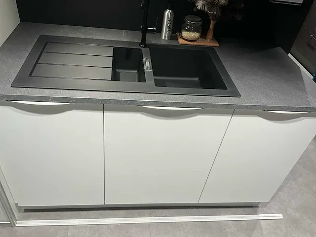 Kvik showroom inbouw wasruimte - afbeelding 2 van  9