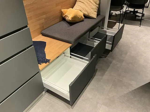 Kvik showroom mano inbouw zithoek - afbeelding 4 van  6