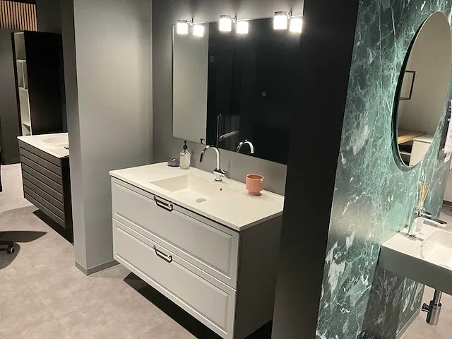 Kvik showroom pavia hangkast badkamermeubel - afbeelding 1 van  4