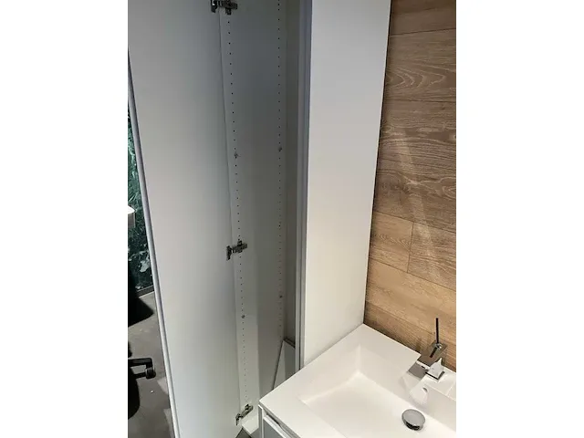Kvik showroom tinta white hangkast badkamermeubel - afbeelding 4 van  4