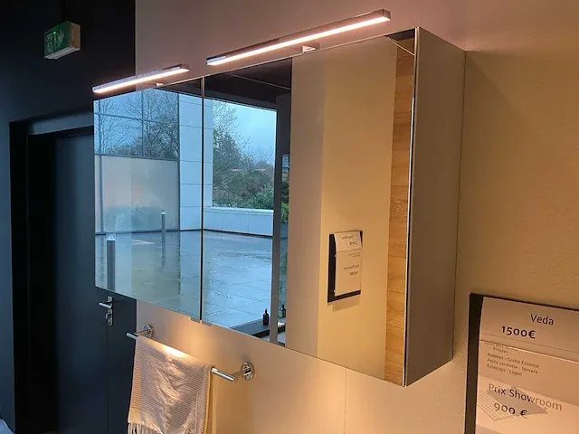 Kvik showroom veda hangkast badkamermeubel met spiegelkast - afbeelding 3 van  5
