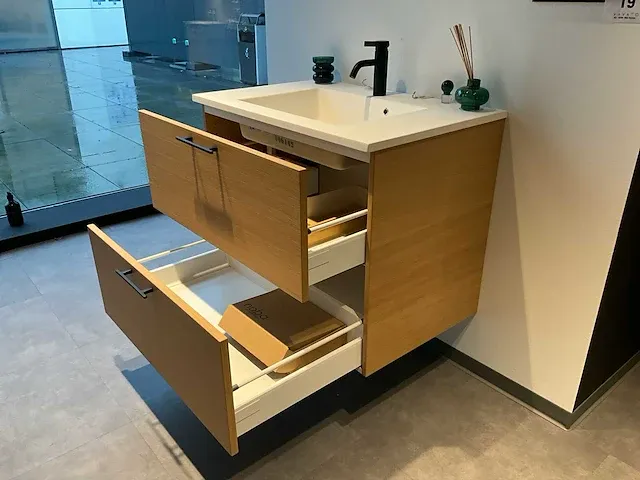 Kvik showroom veda light oak hangkast badkamermeubel - afbeelding 2 van  2