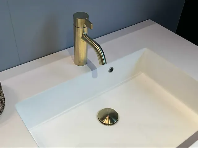 Kvik showroom veda pure grey hangkast badkamermeubel - afbeelding 3 van  5