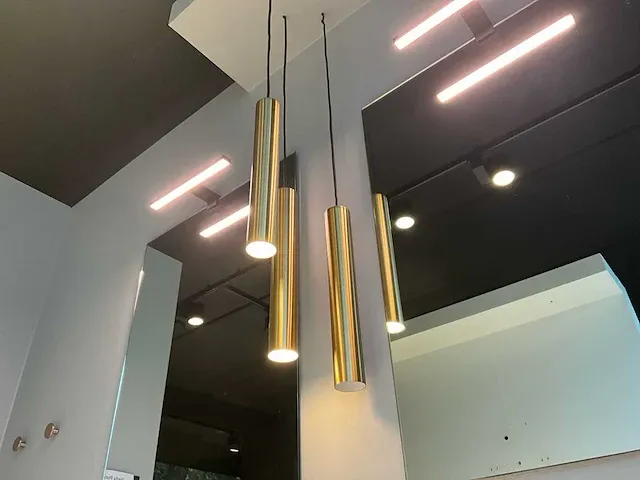 Kvik showroom veda pure grey hangkast badkamermeubel - afbeelding 5 van  5