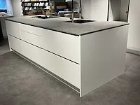 Kvik tinta white showroom co21-0299 keukenopstelling - afbeelding 4 van  11