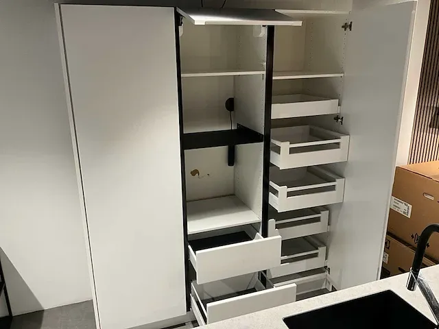 Kvik tinta white showroom co21-0299 keukenopstelling - afbeelding 11 van  11
