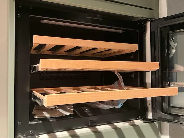 Kvik veda dark oak / green showroom co21-0157 keukenopstelling - afbeelding 13 van  14