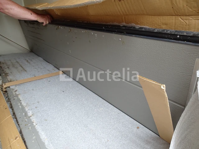 Kwarts sectionale garagedeuren - afbeelding 2 van  9