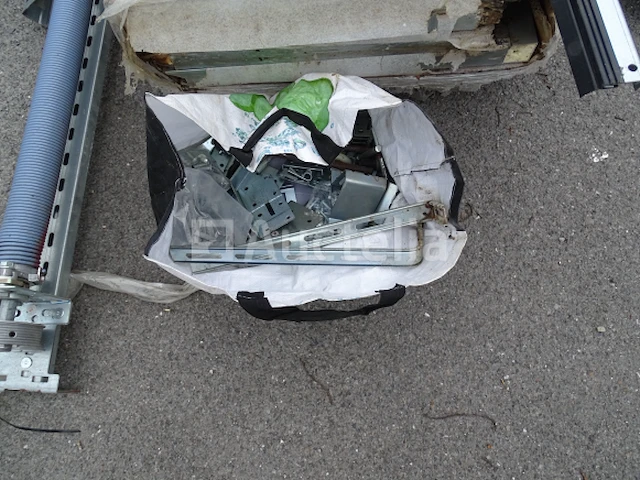 Kwarts sectionale garagedeuren - afbeelding 4 van  9