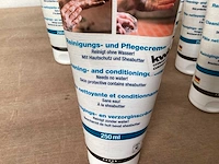 Kwb garagezeep, verzorgend (12x) - afbeelding 3 van  4