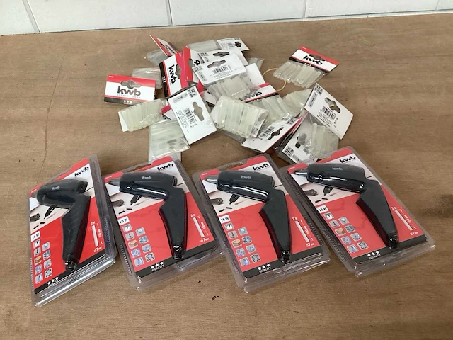 Kwb mix kavel lijmpistolen en lijmpatronen - afbeelding 1 van  4