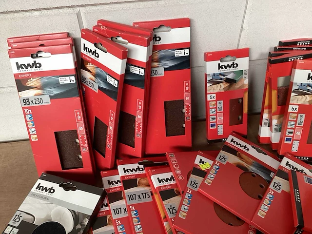 Kwb mix kavel schuurpapier voor schuurmachine - afbeelding 3 van  4