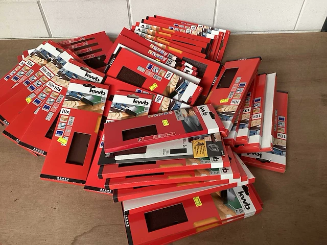 Kwb mix kavel schuurpapier voor schuurmachine - afbeelding 1 van  4