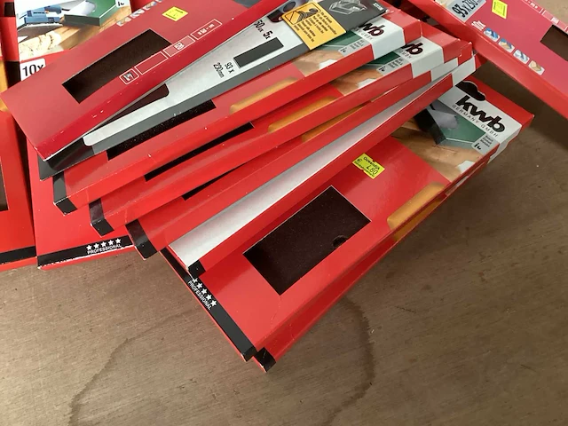 Kwb mix kavel schuurpapier voor schuurmachine - afbeelding 4 van  4