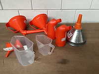 Kwb mix kavel trechters en maatbekers - afbeelding 1 van  4