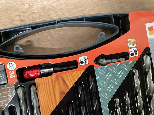 Kwb set boren, schroefbits en pluggen (7x) - afbeelding 6 van  6