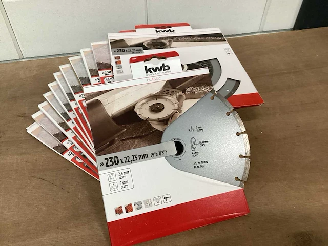 Kwb zaagblad 230 x 2,5, diamant (12x) - afbeelding 1 van  4