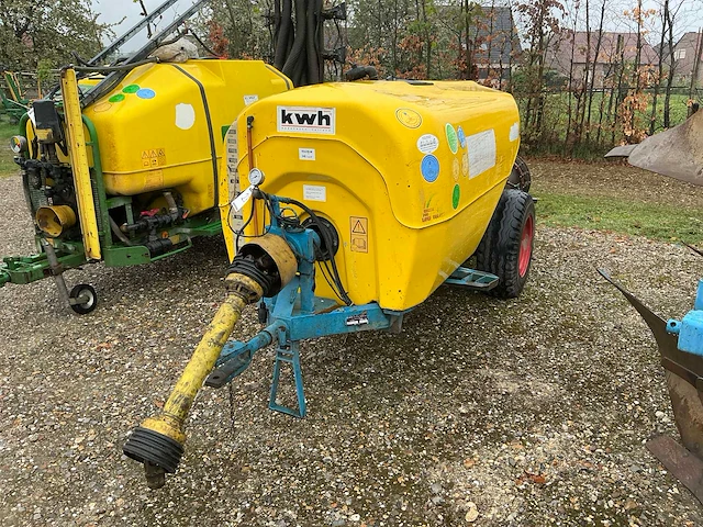 Kwh kombi v1500 getrokken spuitmachine - afbeelding 1 van  7