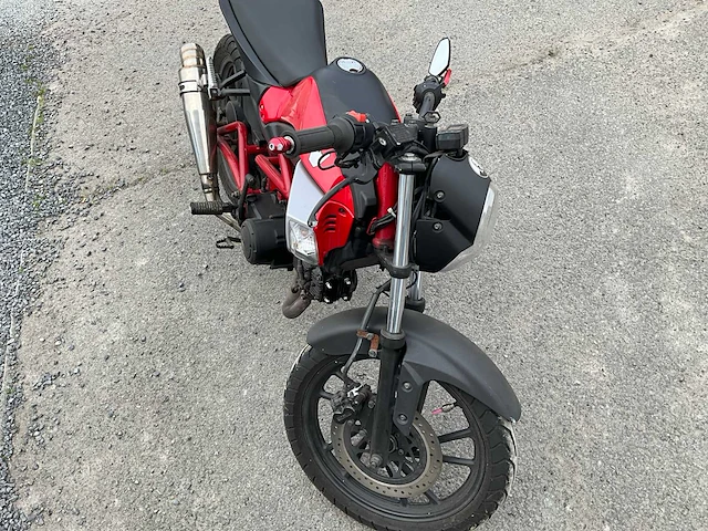 Kymco - kp-w 125 - motorfiets - afbeelding 3 van  19