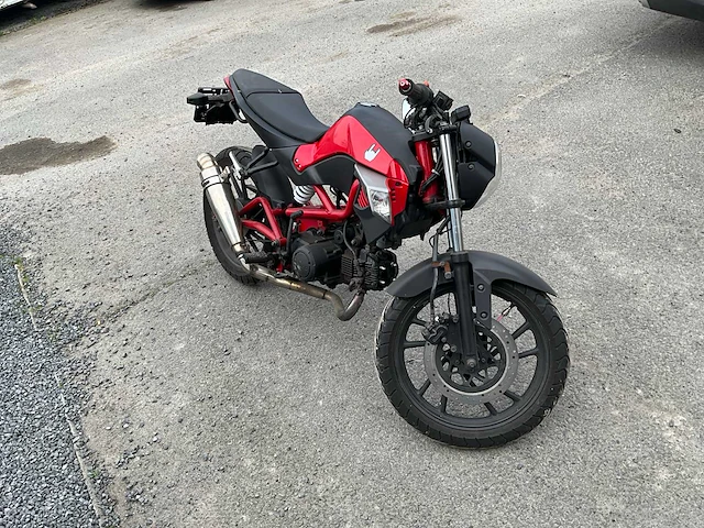 Kymco - kp-w 125 - motorfiets - afbeelding 13 van  19