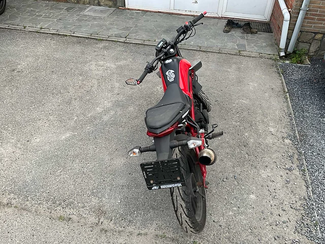 Kymco - kp-w 125 - motorfiets - afbeelding 16 van  19