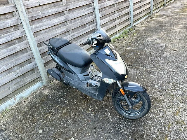 Kymco agility scooter - afbeelding 3 van  8