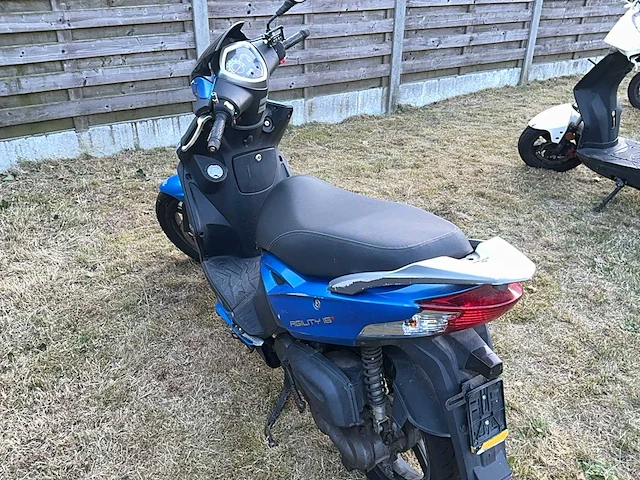 Kymco agility scooter - afbeelding 5 van  6