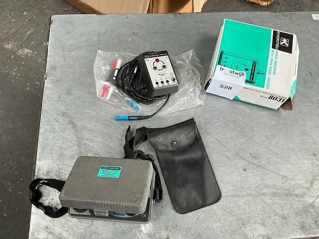 Kyoritsu 8031 draaiveldmeter - afbeelding 1 van  3