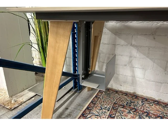 L bureau - afbeelding 4 van  5