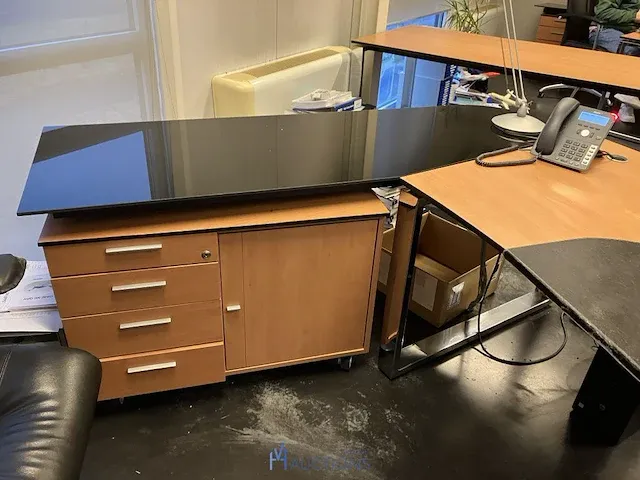 L-vormige bureau compleet met verrijdbaar ladenblok - afbeelding 2 van  5