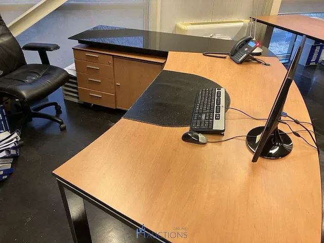 L-vormige bureau compleet met verrijdbaar ladenblok - afbeelding 5 van  5