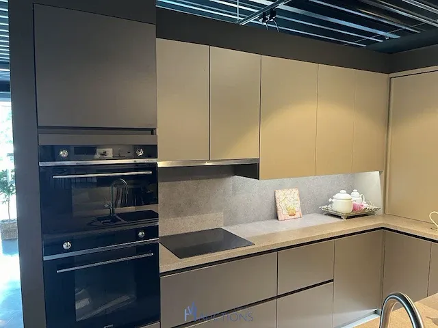 L-vormige keuken met eiland - afbeelding 25 van  27