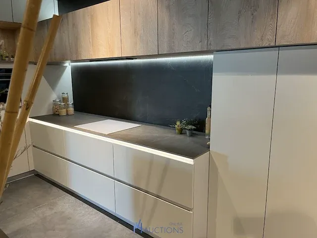 L-vormige keuken met eiland - afbeelding 9 van  27