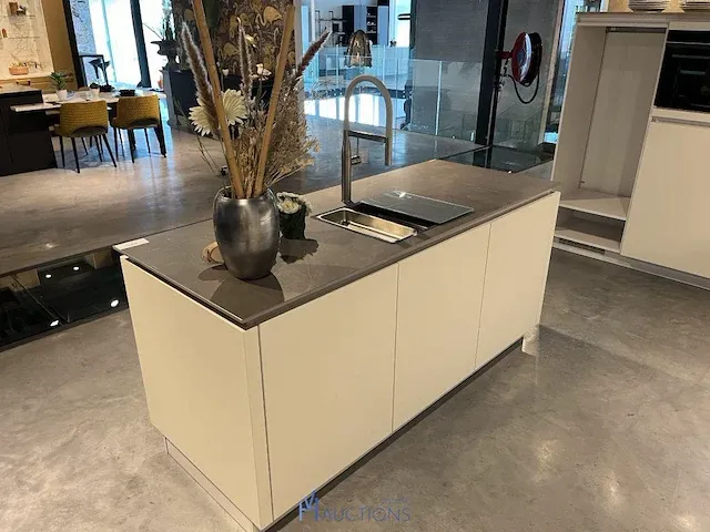L-vormige keuken met eiland - afbeelding 23 van  27