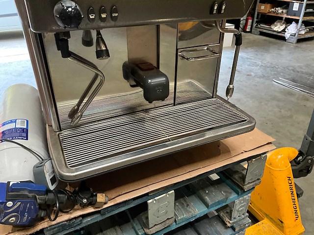 La cimbali m53 dolcevita koffiemachine - afbeelding 10 van  20