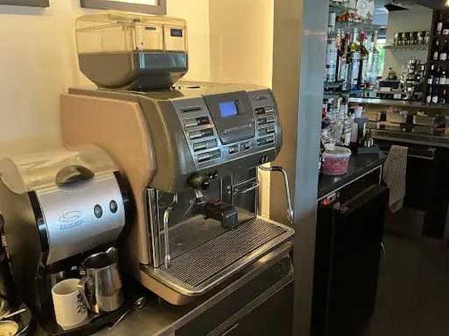 La cimbali m53 dolcevita koffiemachine - afbeelding 1 van  20