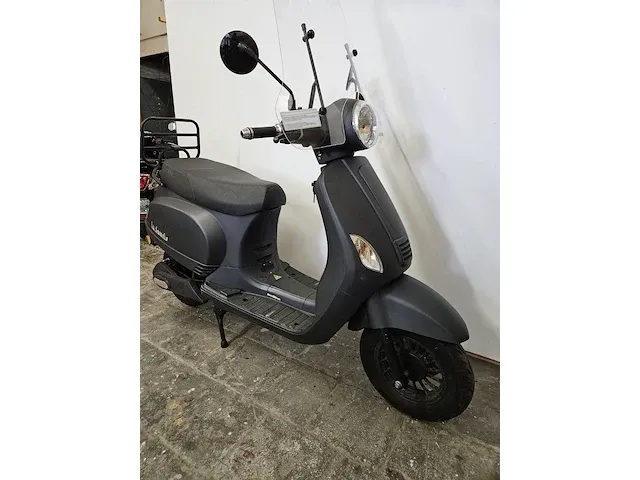 La souris elektrische scooter - afbeelding 4 van  8