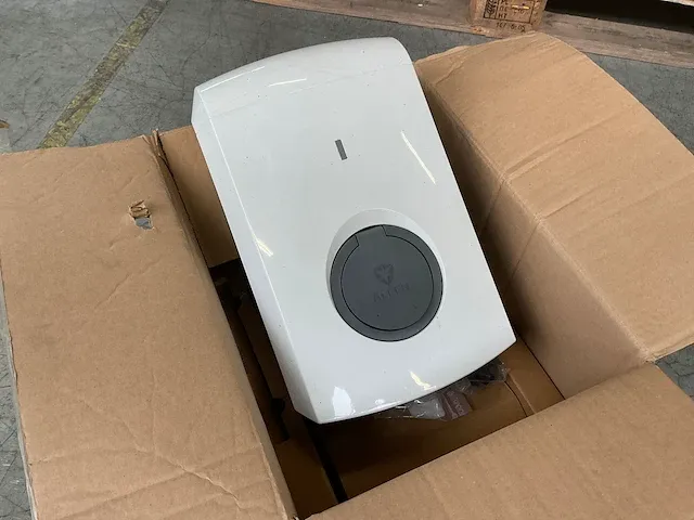 Laadstation - afbeelding 1 van  3