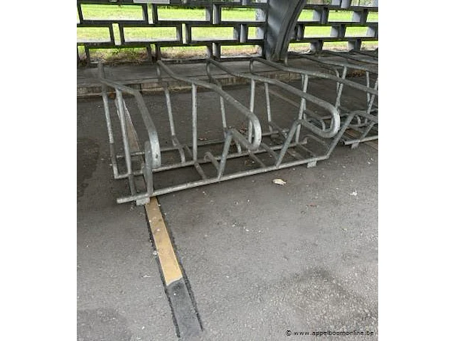 Laag fietsenrek - afbeelding 1 van  3