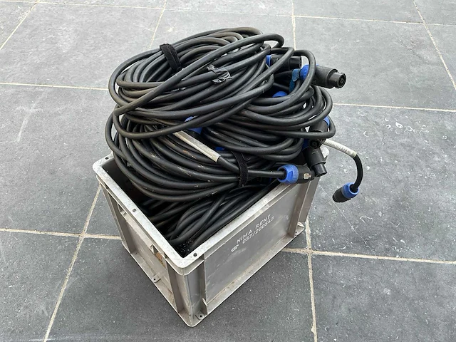 Lab gruppen / turbosound - tfa-600 - flex array system - afbeelding 26 van  37