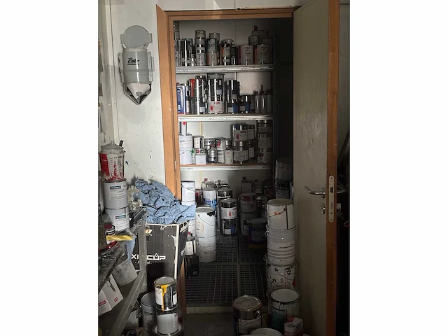 Laboratorium cabine met afzuiging - afbeelding 2 van  11