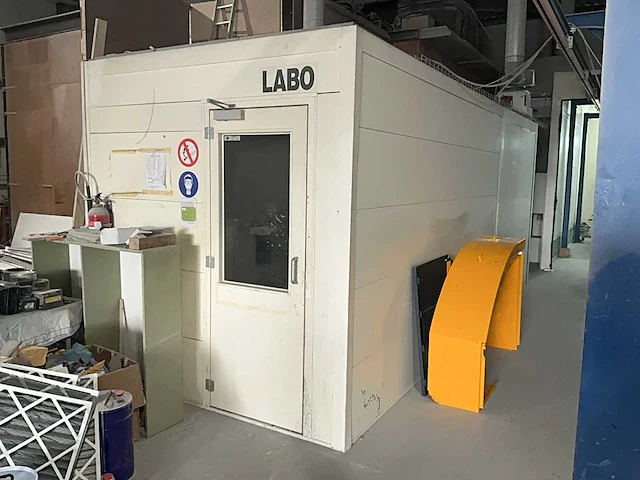 Laboratorium cabine met afzuiging - afbeelding 1 van  11