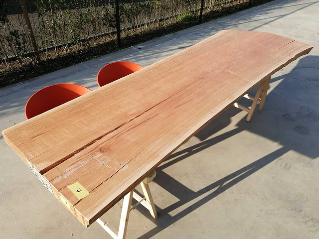 Lacewood - boomstam tafelblad - afbeelding 1 van  7